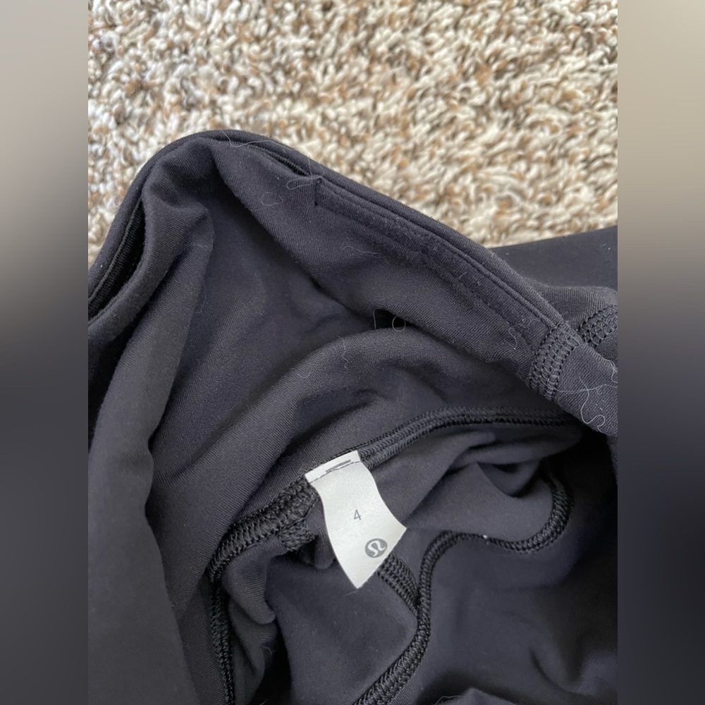 Lululemon align with pocket 6”